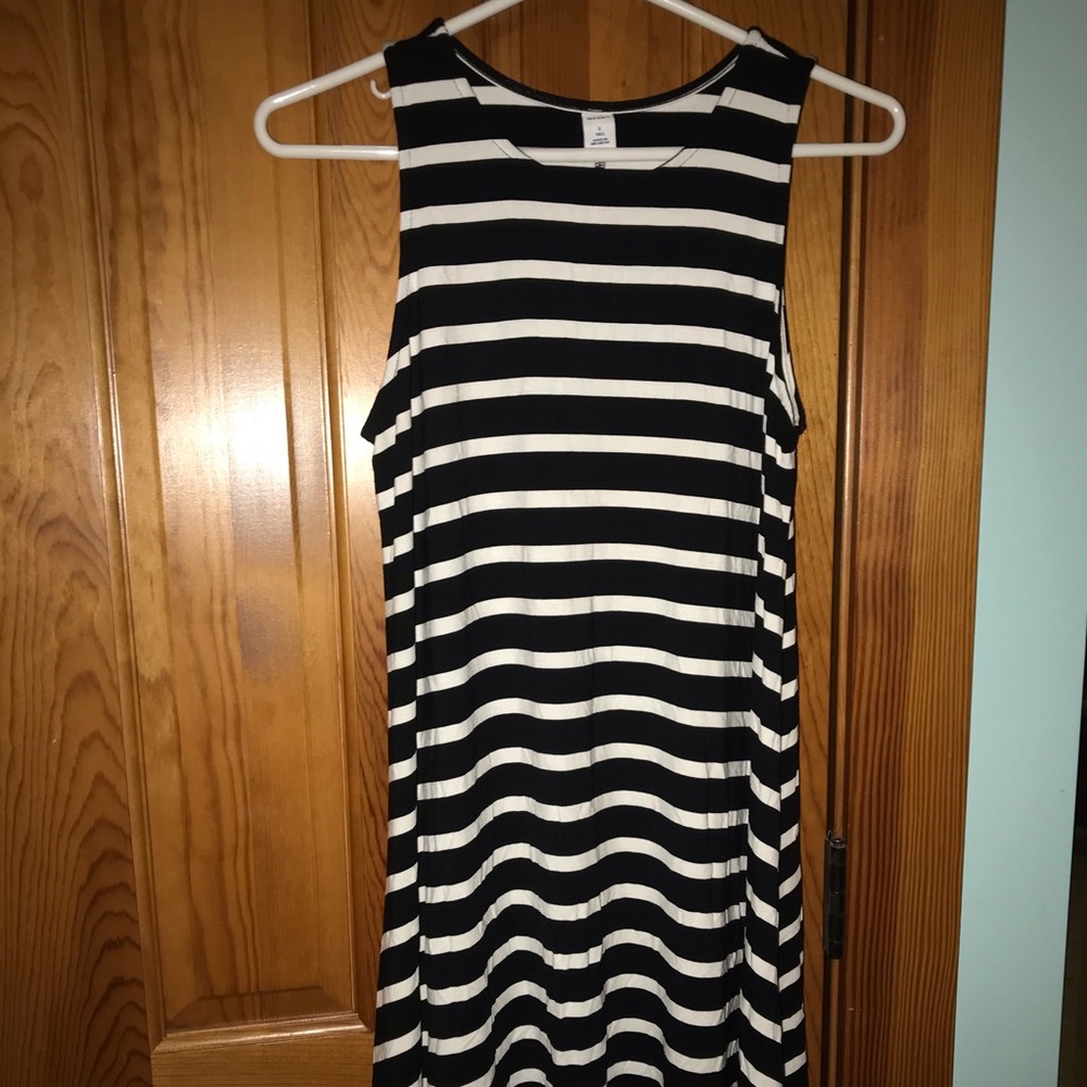 Women’s Old Navy Sleeveless Swing Dress
